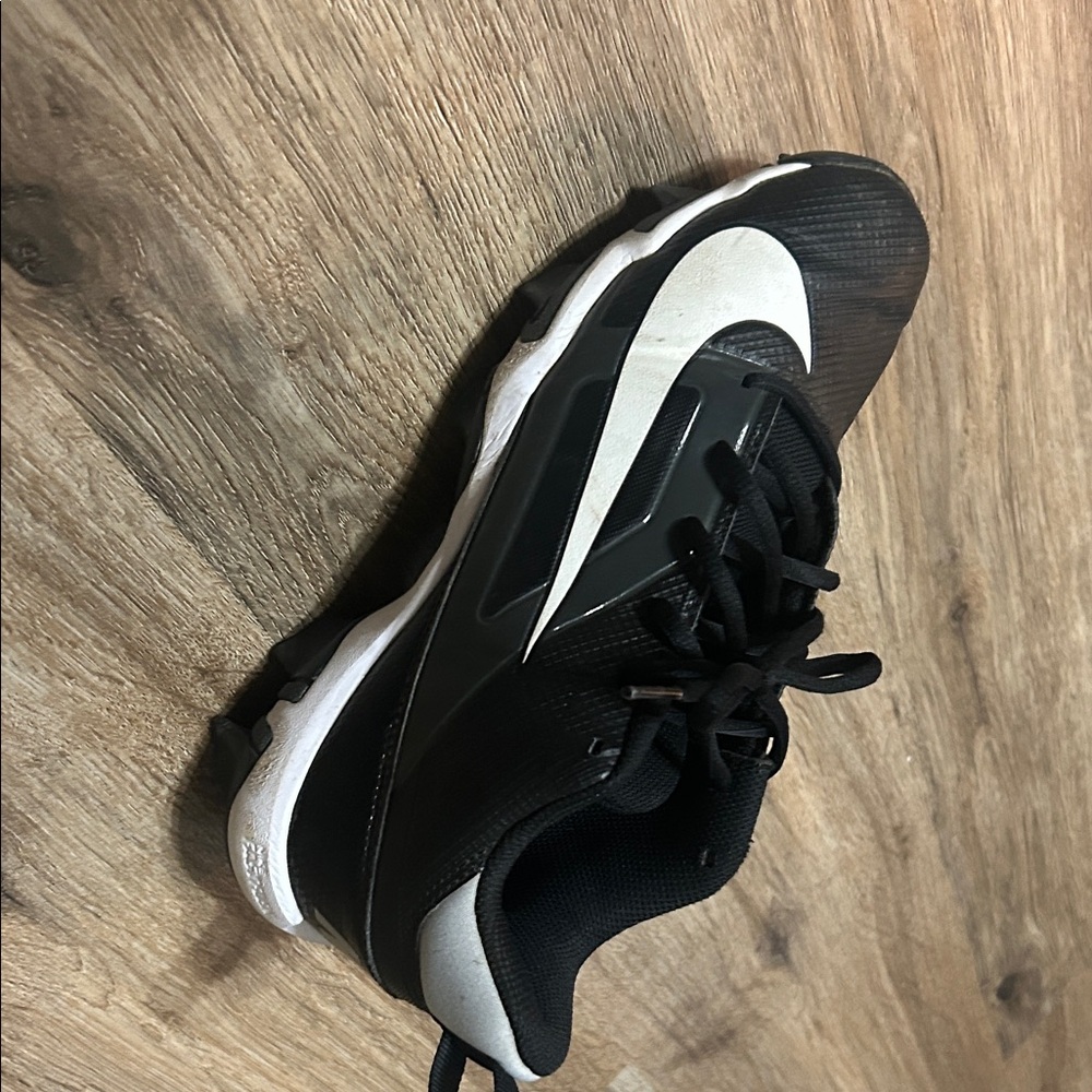 Nike Alpha Youth Football Cleats, 6Y - Picture 4 of 7